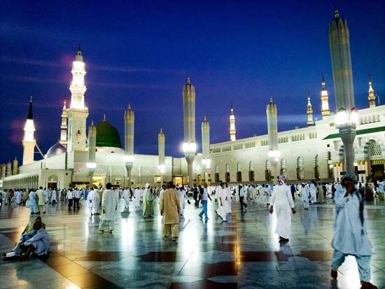 kccbet.app - Medina, Saudi Arabia: Prophet's Mosque